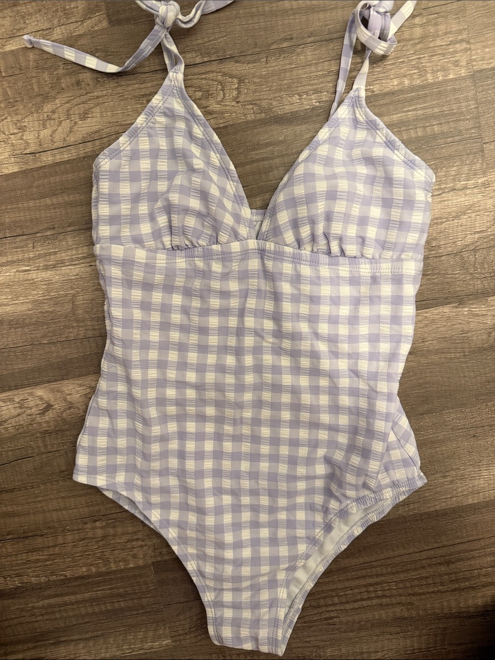 Kona Sol XS One-Piece Swimsuit in Lavender and White